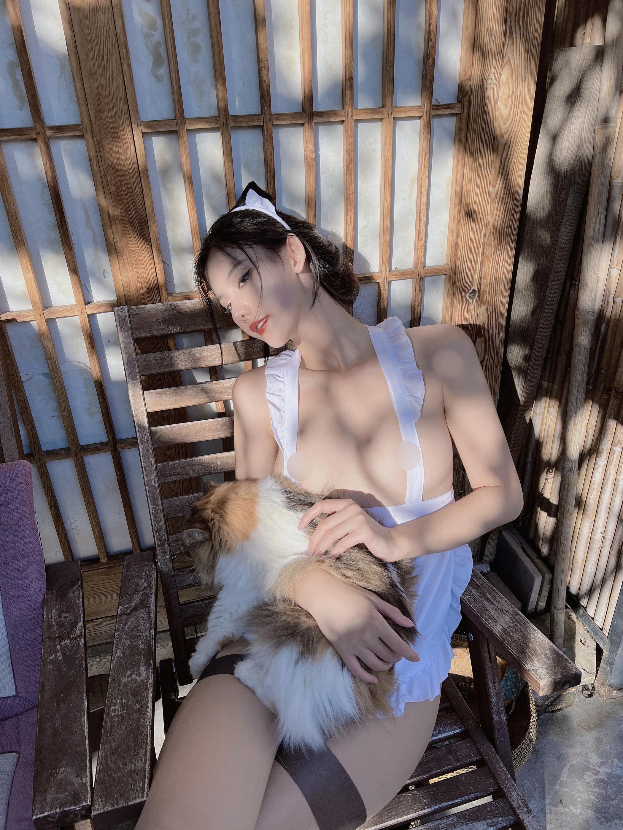 就是阿朱啊--NO040-女仆与猫41P-1977M-07-09