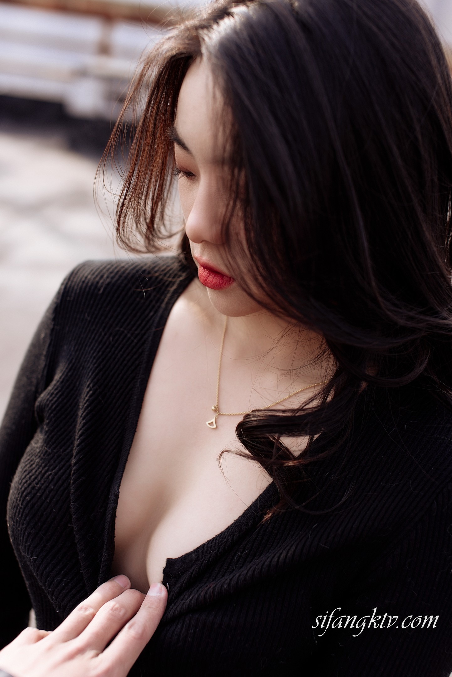 白嫩风情女模写真-02-29
