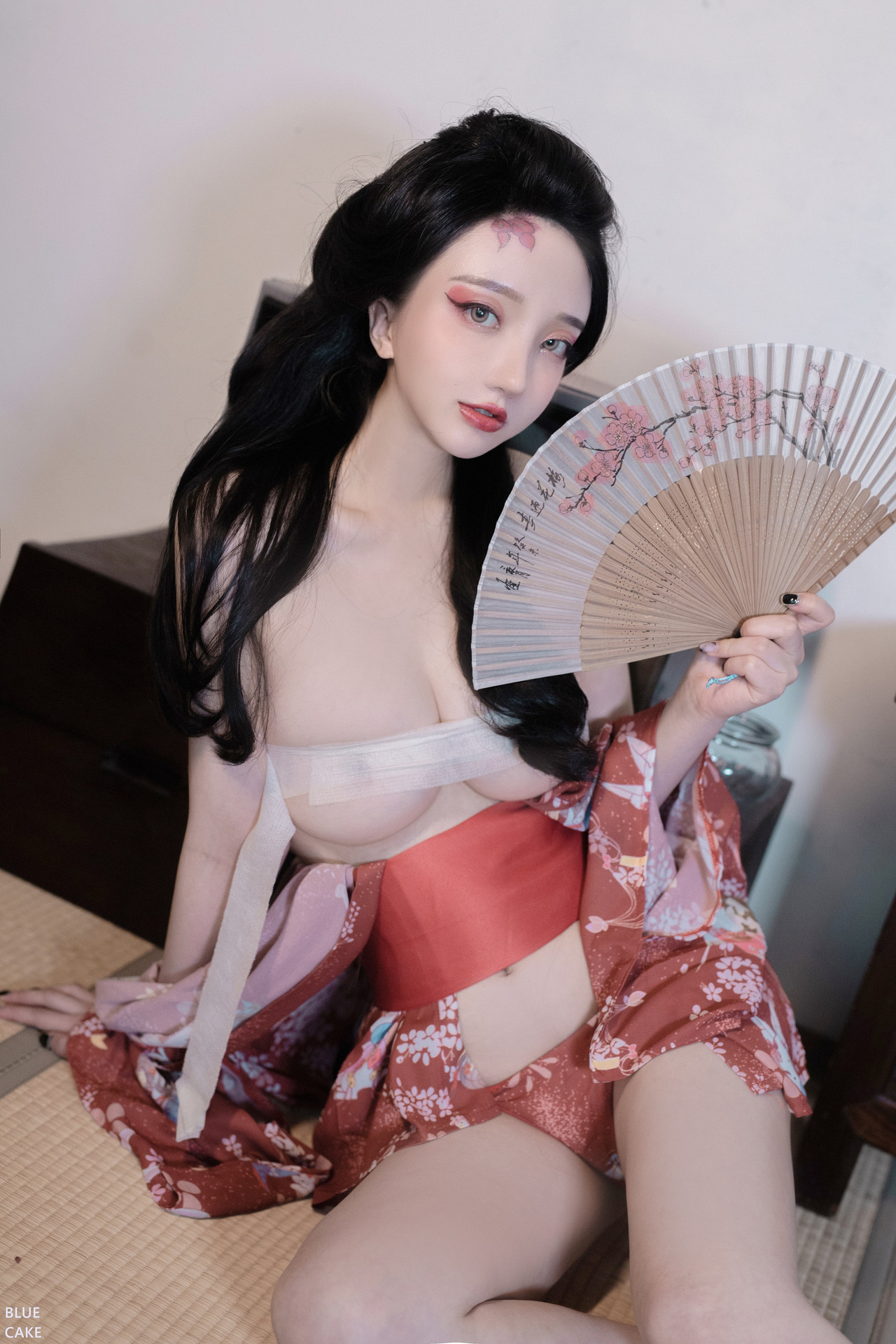 Son-Yeeun-손예은-BLUECAKE-RED-ONI-8211-Set02-02-12