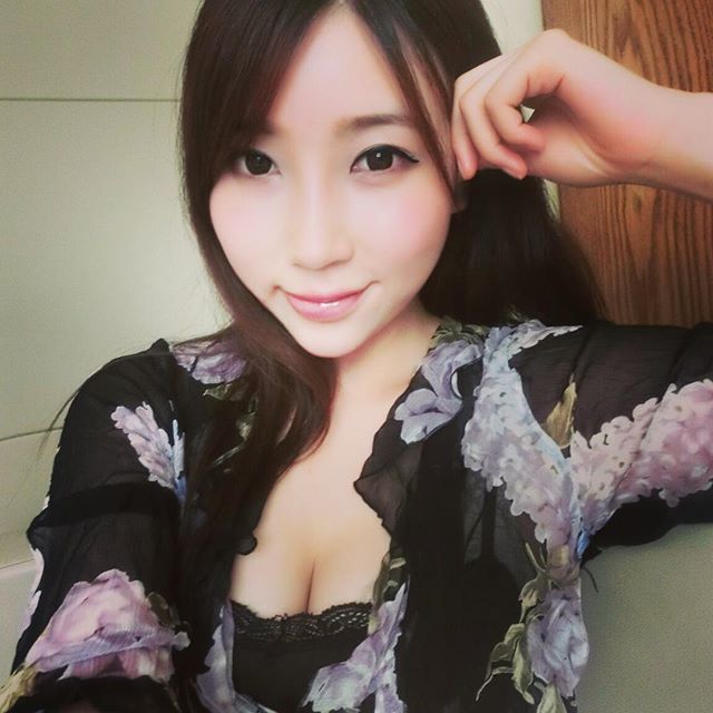 001-童小芯-早期照片合集-673P-6748-MB-04-25