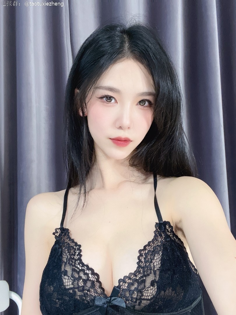 抖娘利世-透视蕾丝吊带裙-30P-106MB-06-04