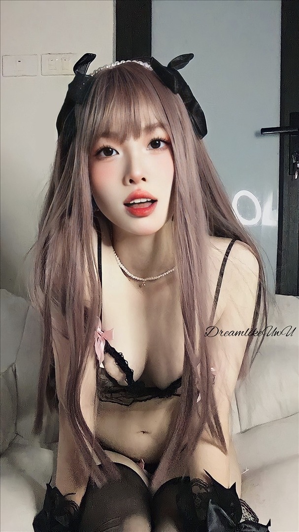 DreamlikeUwU---My-girl-40P3V-199MB-20240101b-01-01