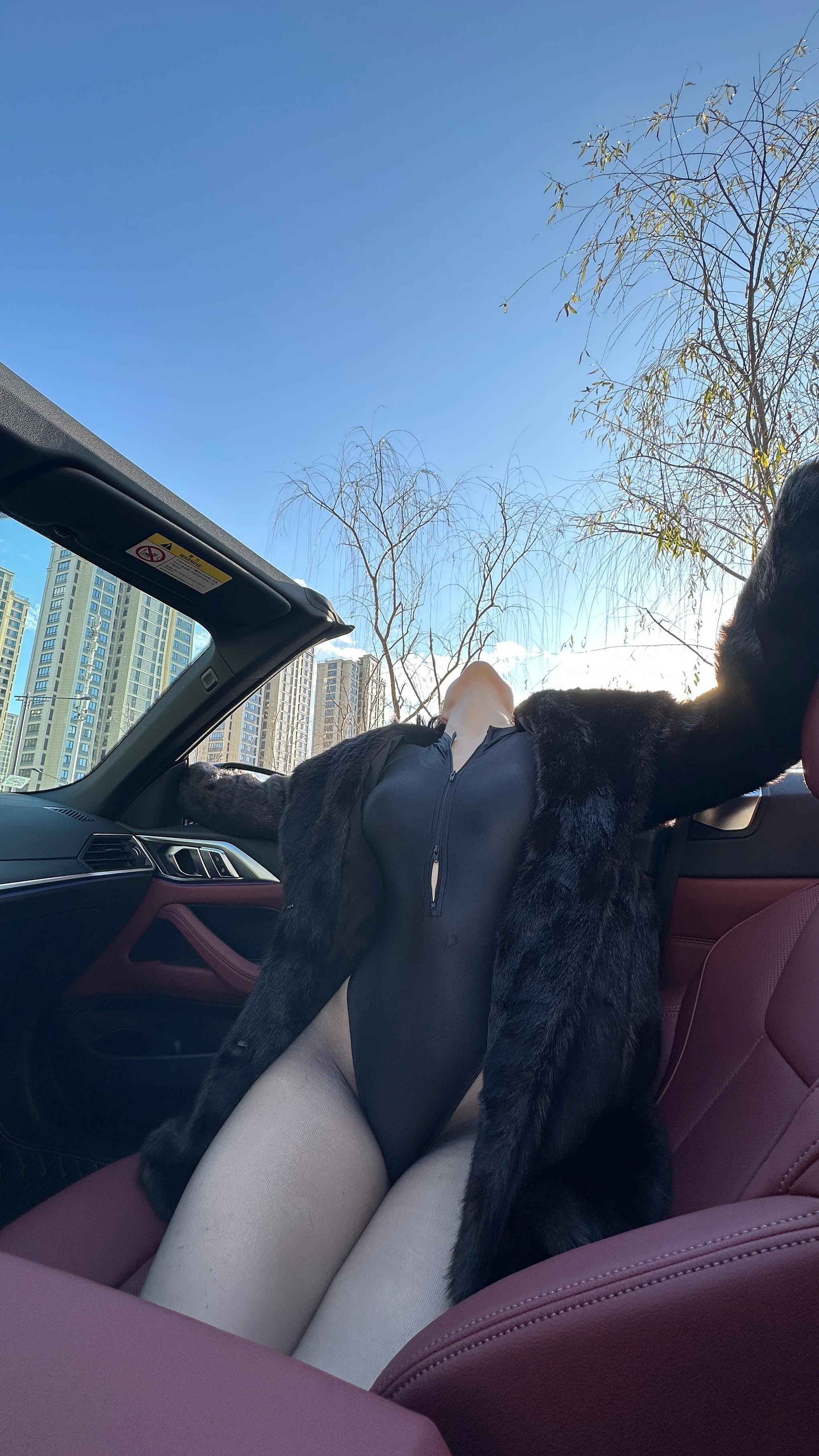 俏妞qiaoniuTT--NO109-车库美人-42P1V271MB-06-23