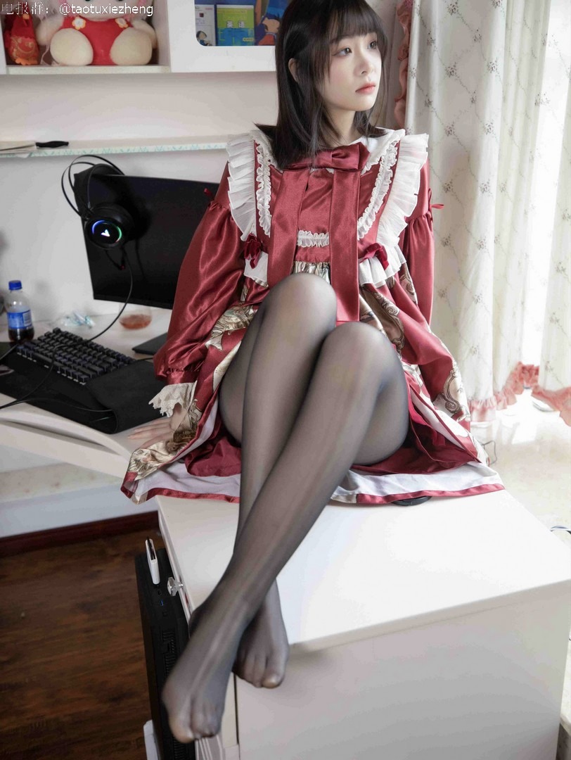 幻琪琪-红色Lolita--黑丝47P1V425MB-05-13