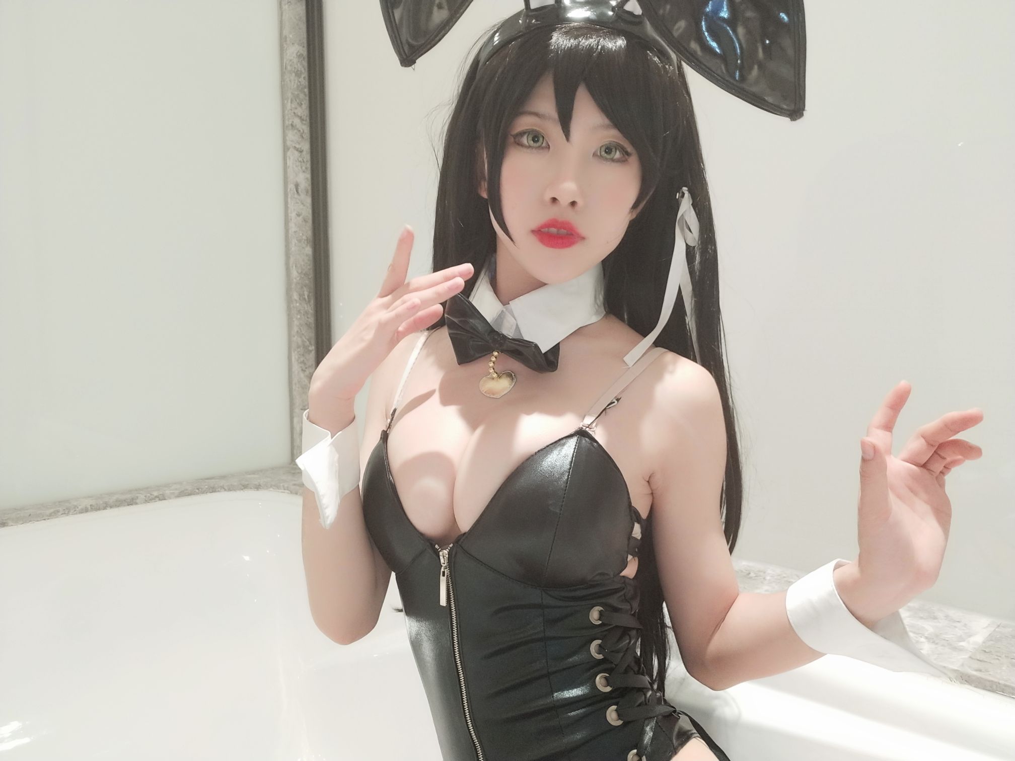水淼---爱宕-兔女郎-自拍-02-09