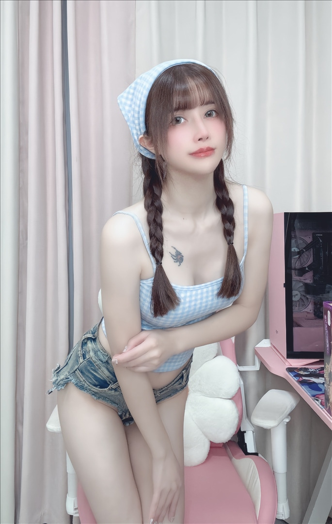 鹿八岁baby--家政服务-40P1V-249MB-20240602i-06-02