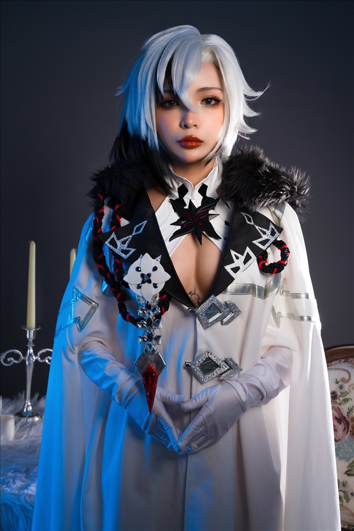 Umeko-J---Arlecchino-146P-189-GB-20240815e-08-17