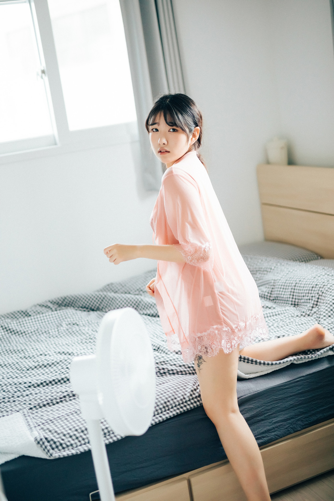 Sonson-손손-Loozy-Date-at-home-S-Ver-Set02-05-02