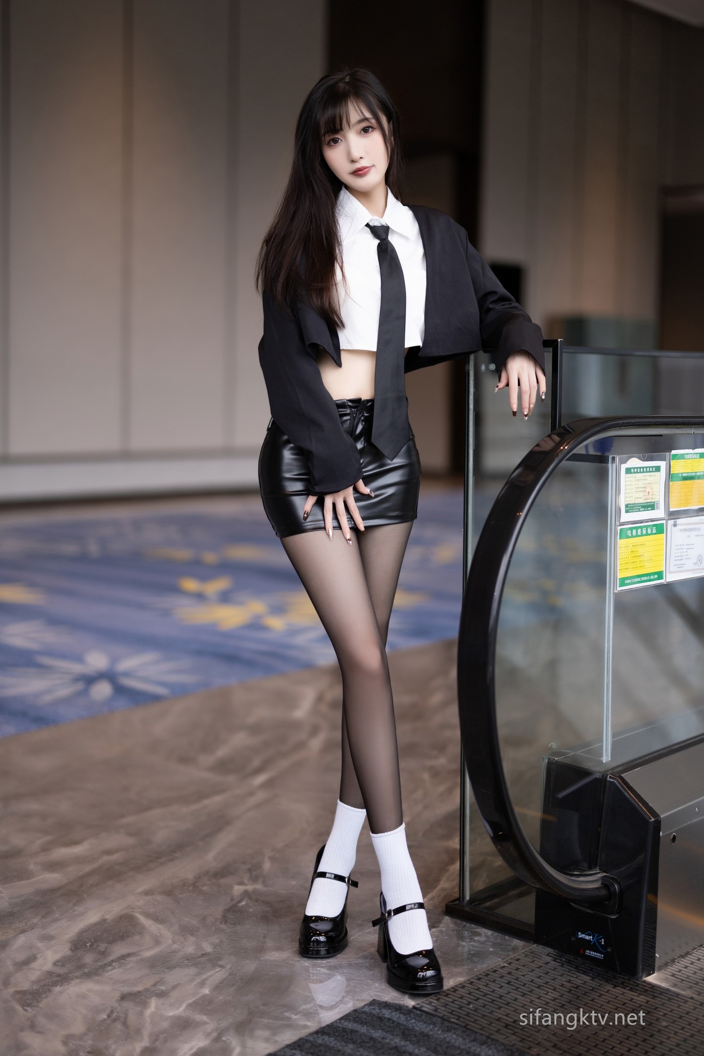黑丝皮裙极品女模写真-03-03