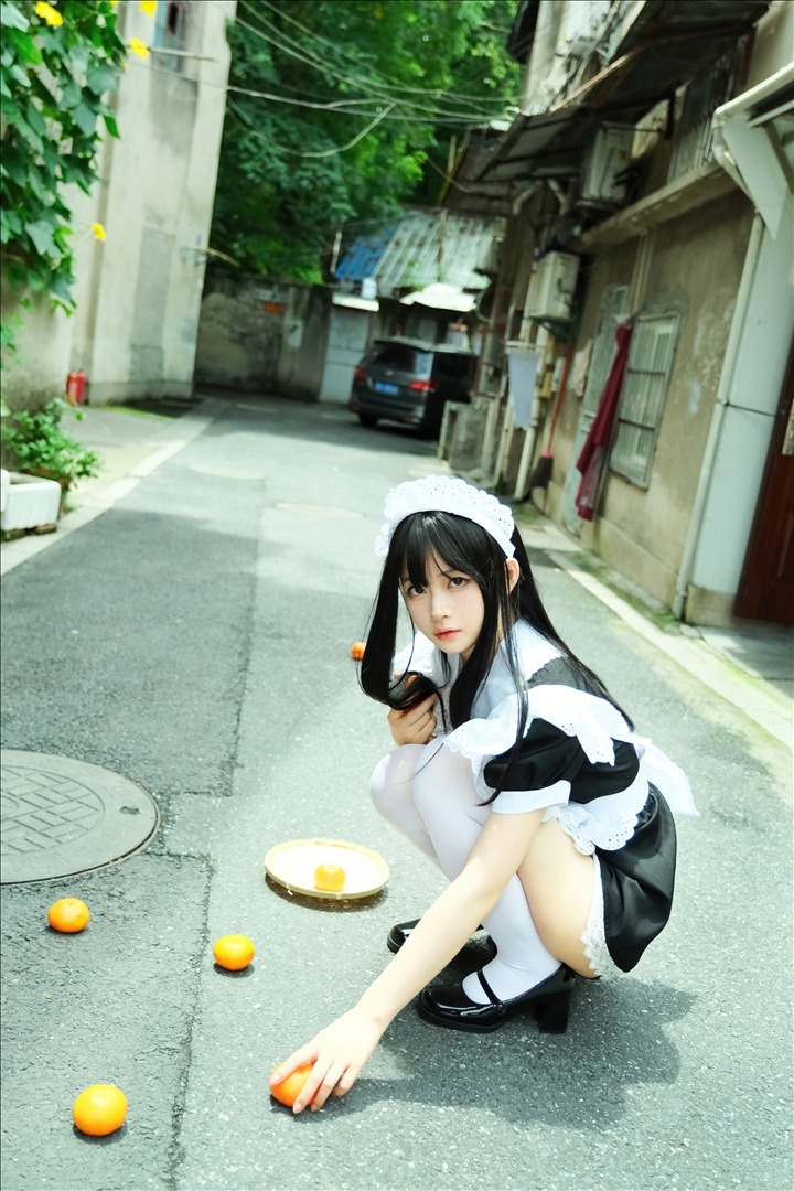 白莉爱吃巧克力---深巷女仆-12P-911MB-20240127g-01-27