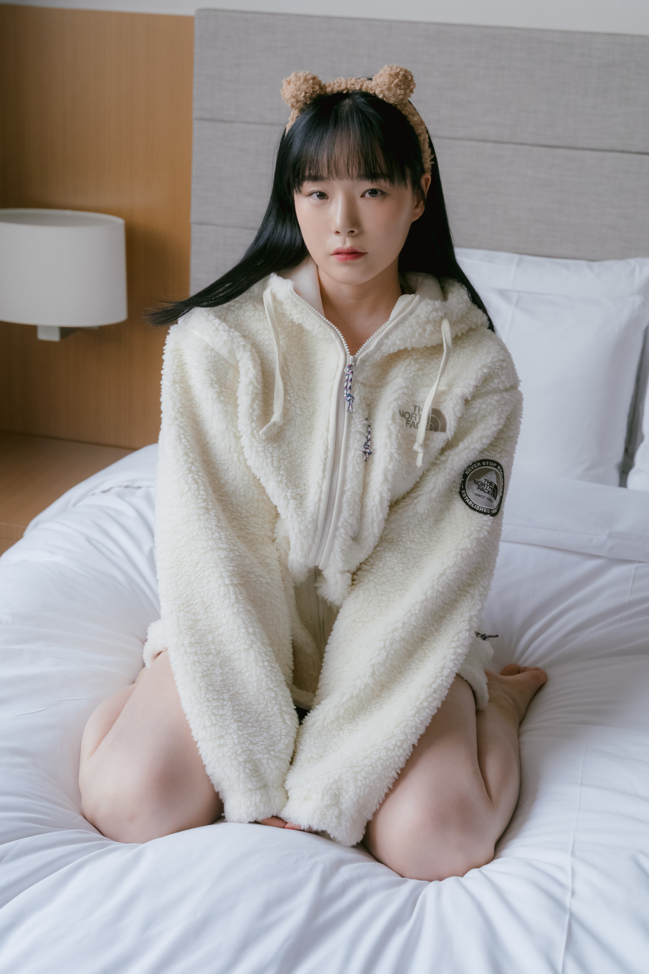 PIA-피아-BBUTTERMILK-IN-HOTEL-with-Pia-06-27