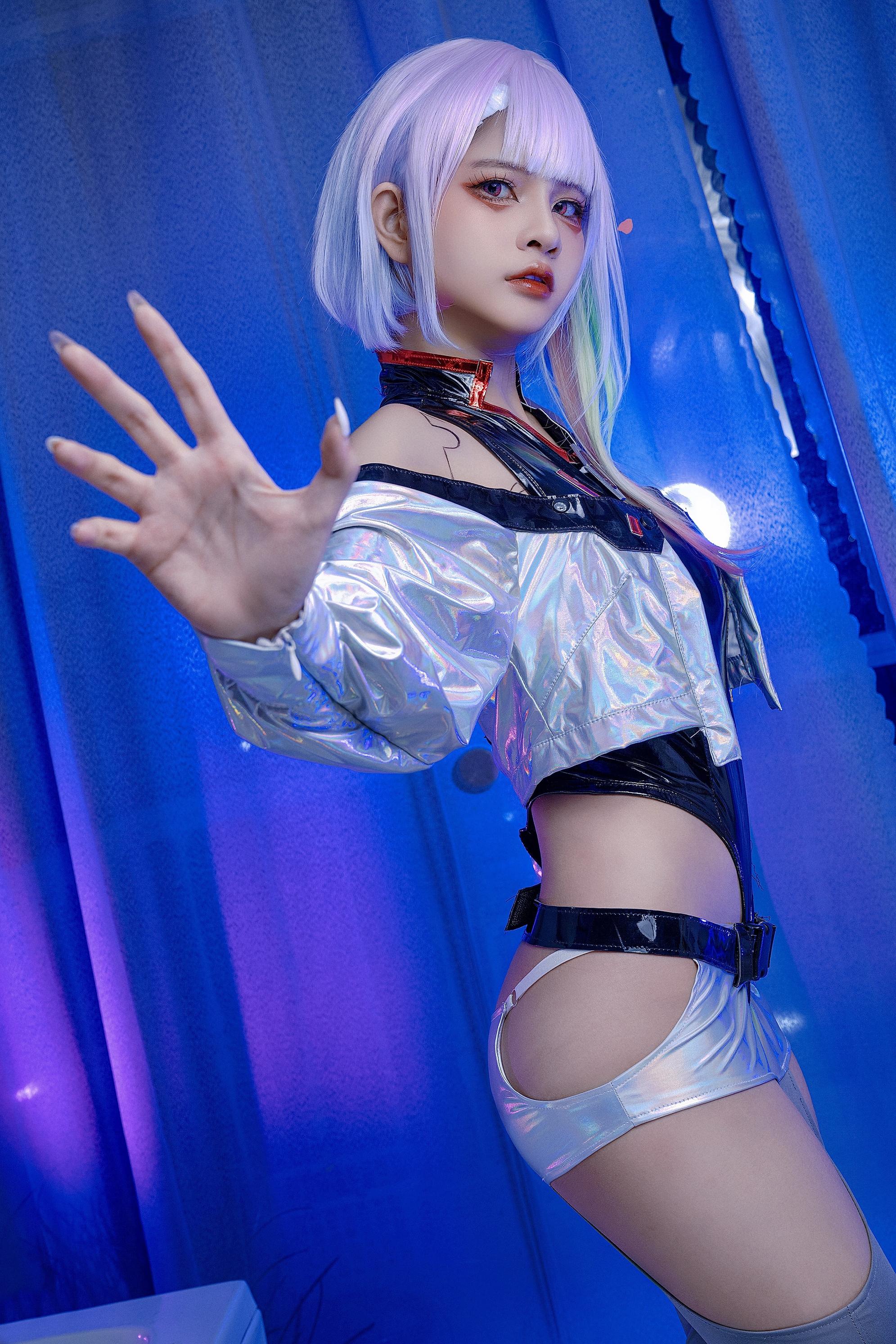000-10-Azami---Lucy-Cyberpunk-Edgerunners-15P-8079-MB-05-31