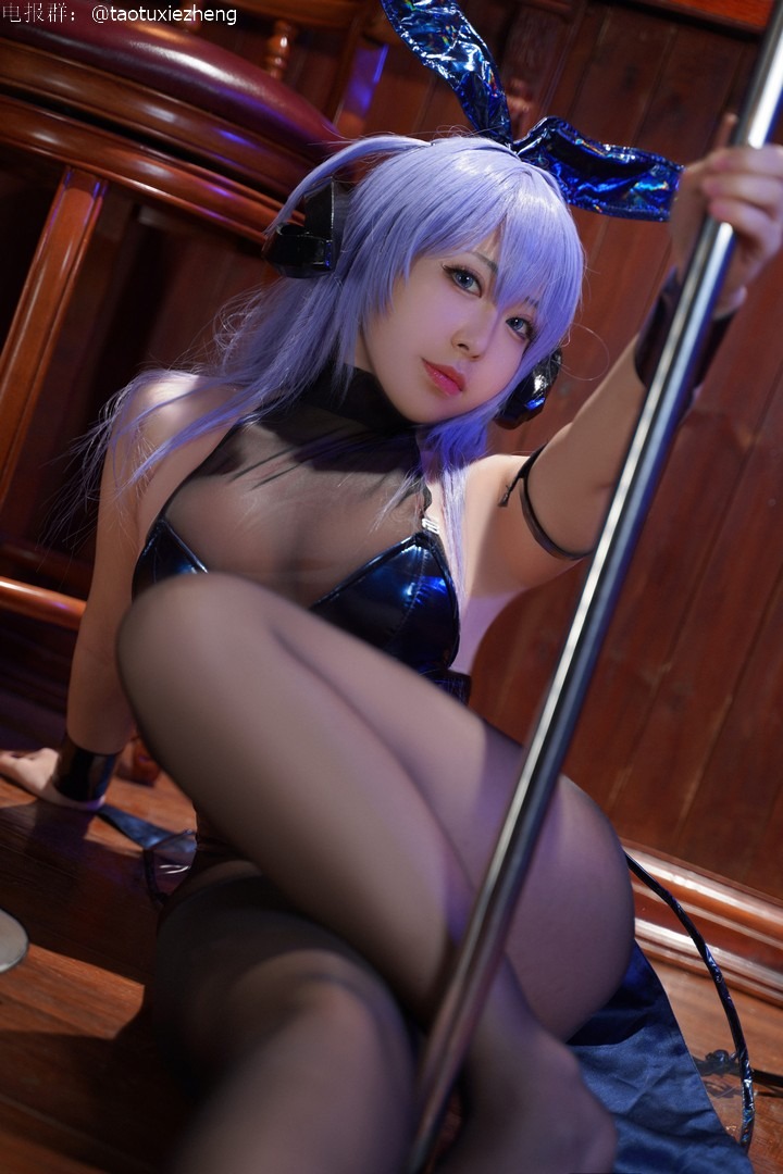 虎森森-新泽西-花园兔女郎-02-07