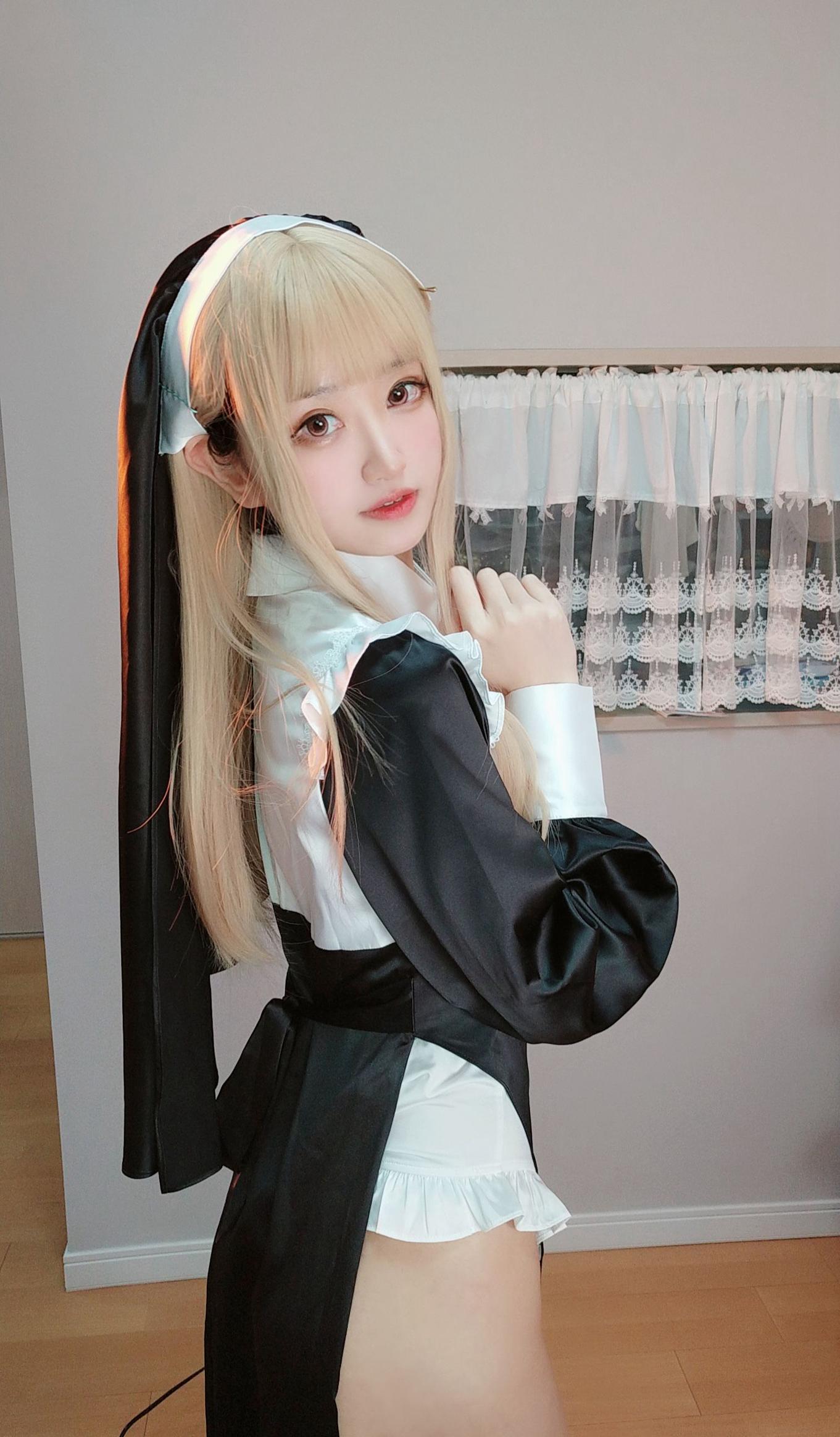 050-千阳快起床---修女-17P-3383-MB-08-27
