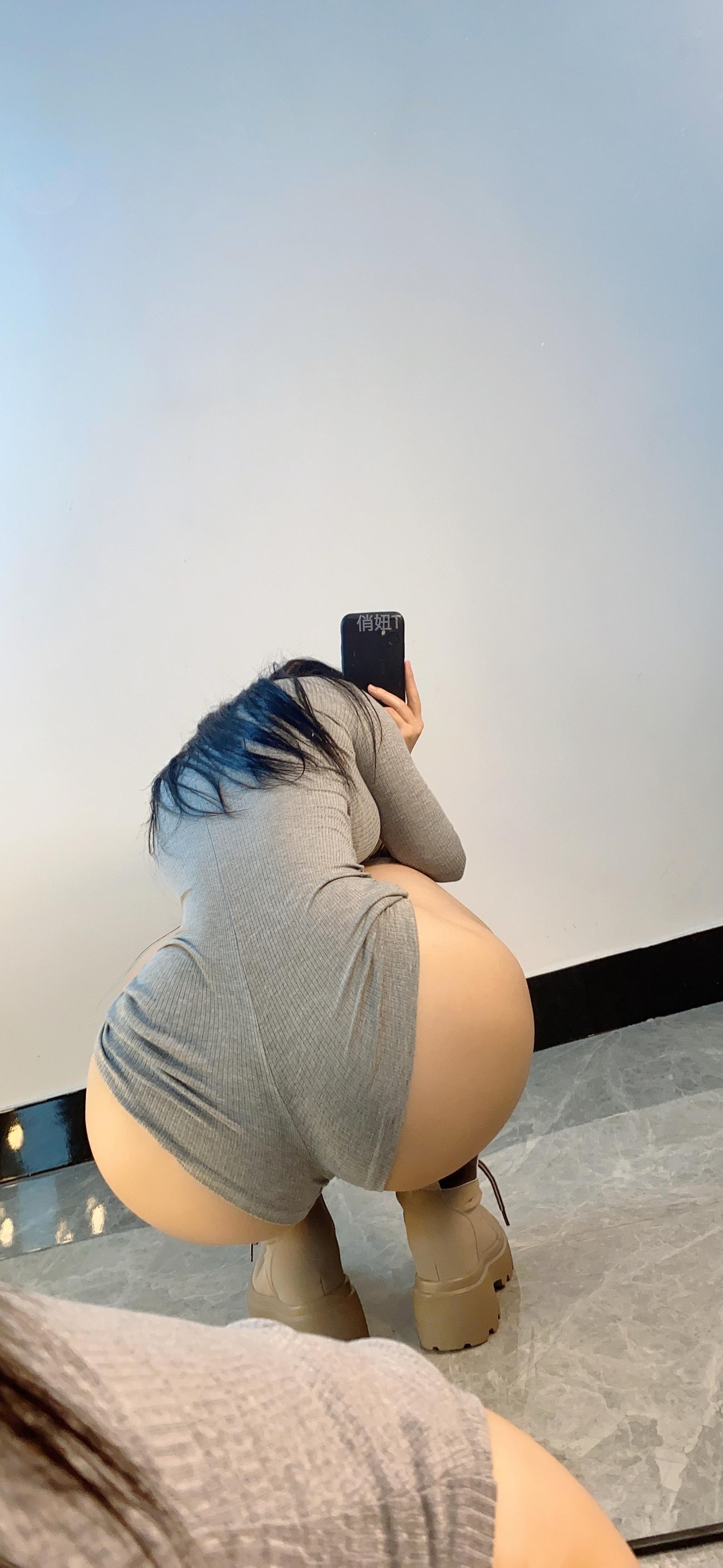 俏妞qiaoniuTT--NO040-满屏怼脸10P-1V-425M-06-23