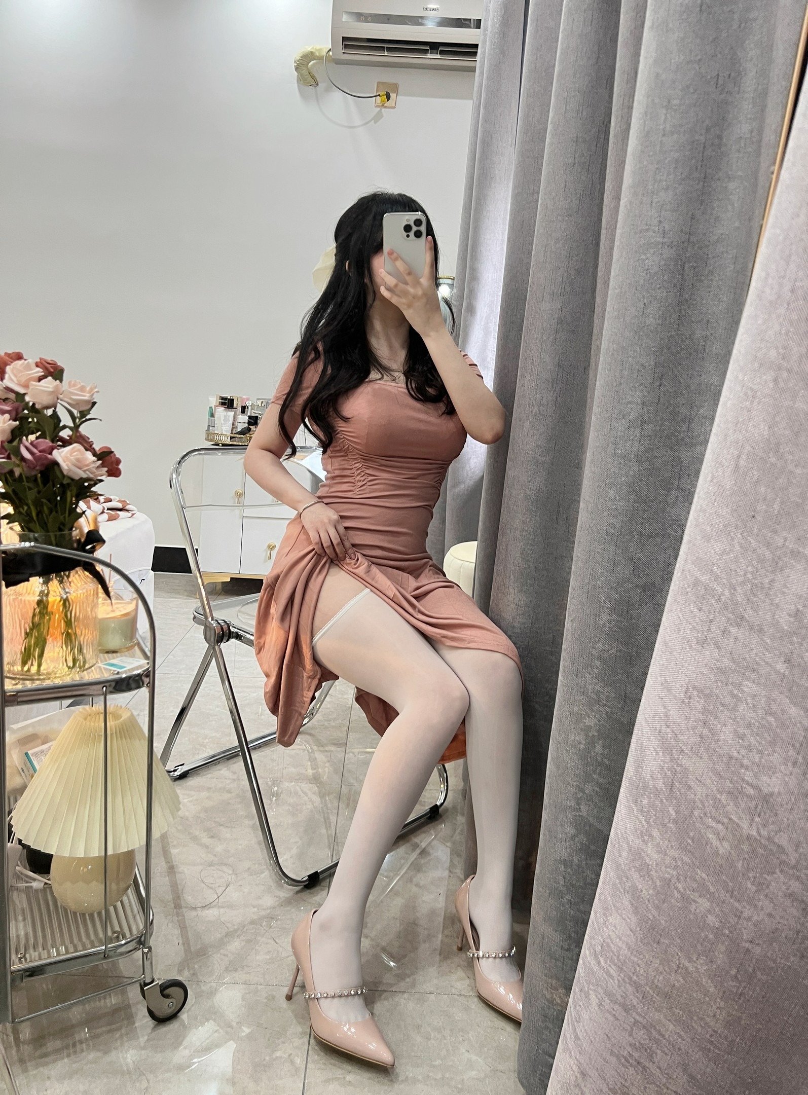 蜜桃少女是依酱呀--人妻-09-05