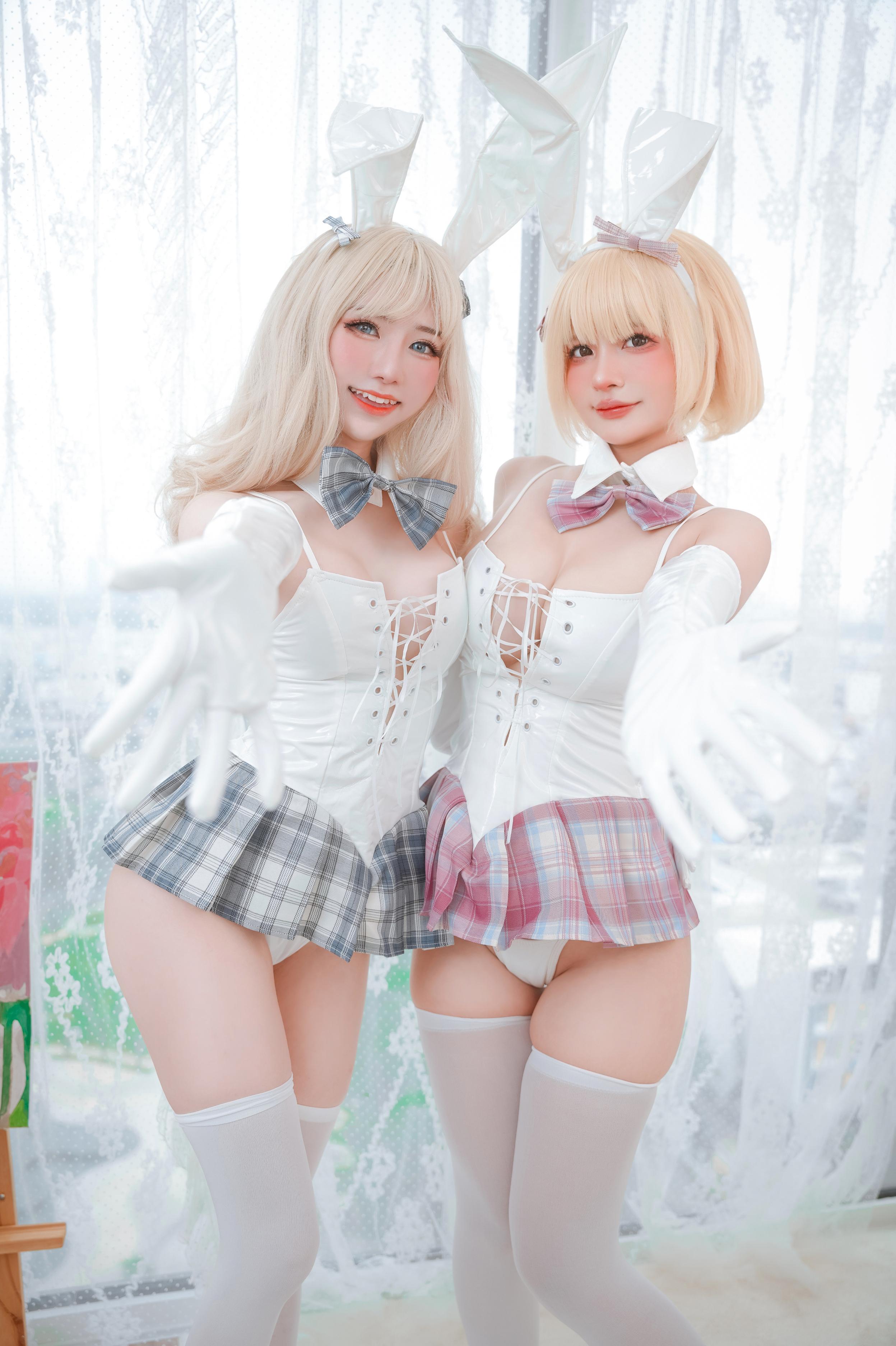 082-Azami---Sally-Dorasnow-White-Bunny-Girl-15P-13427-MB-05-31
