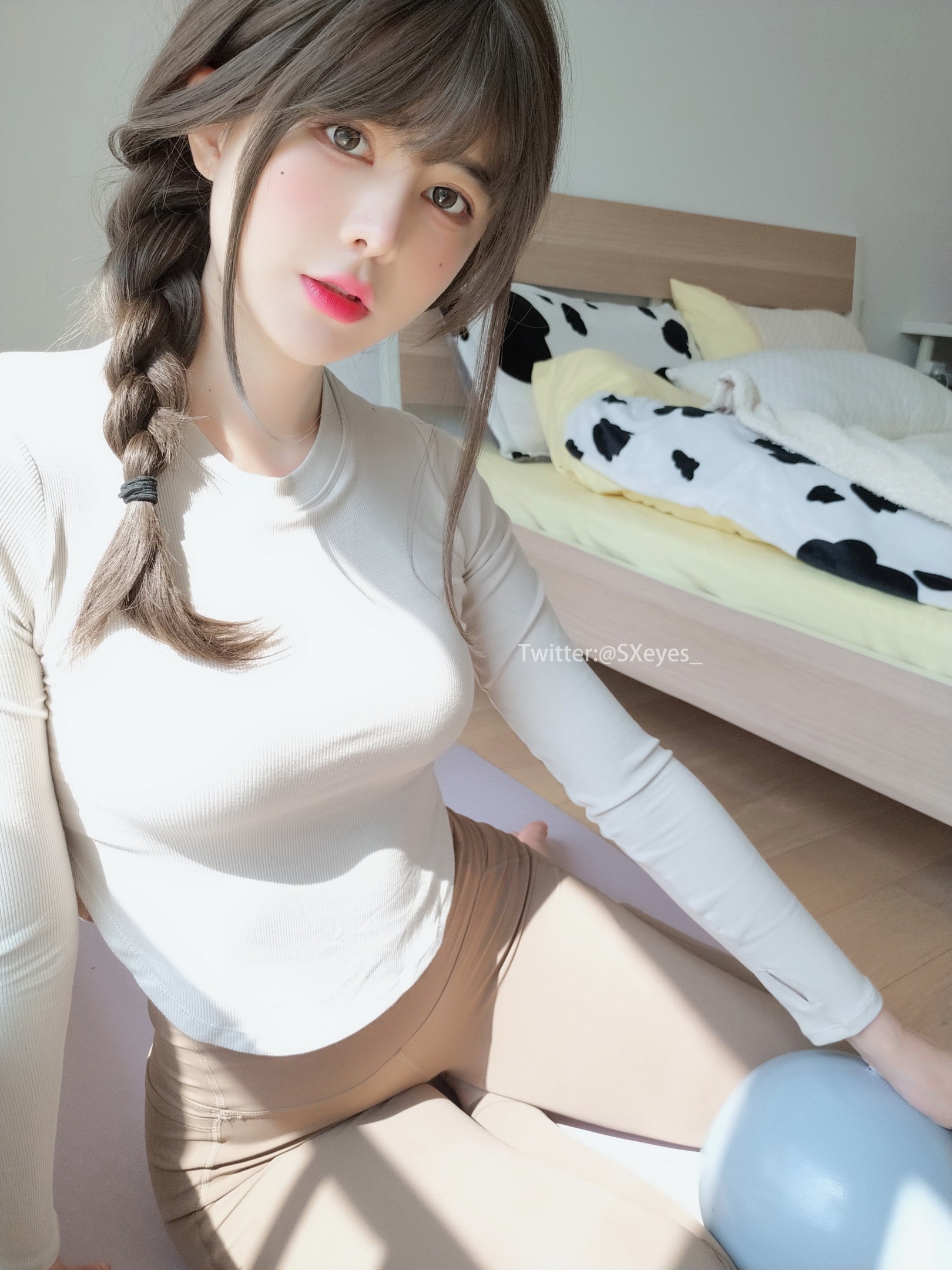 萌妹子眼酱大魔王w--瑜伽服-04-19