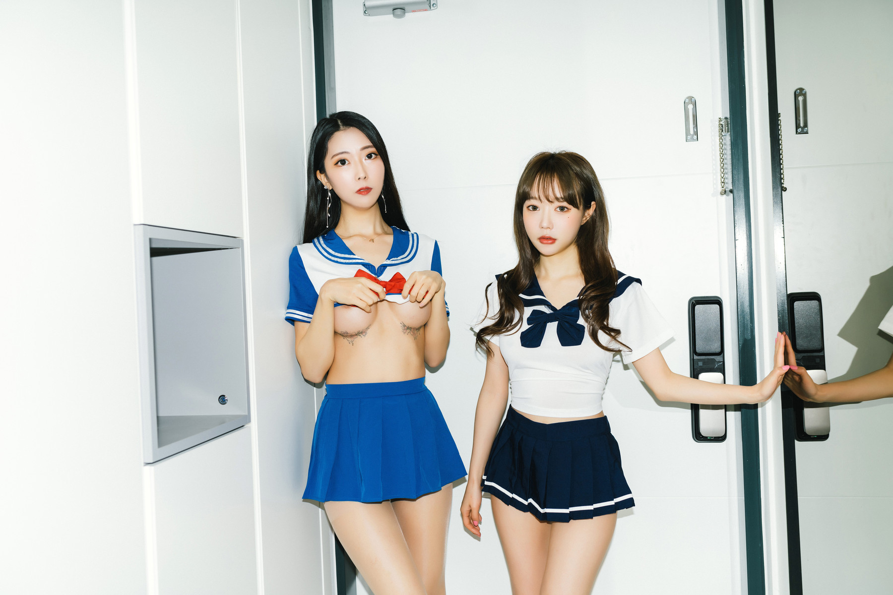 Mona-모나-Jucy-쥬시-Moon-Night-Snap-Love-You-Set02-08-12