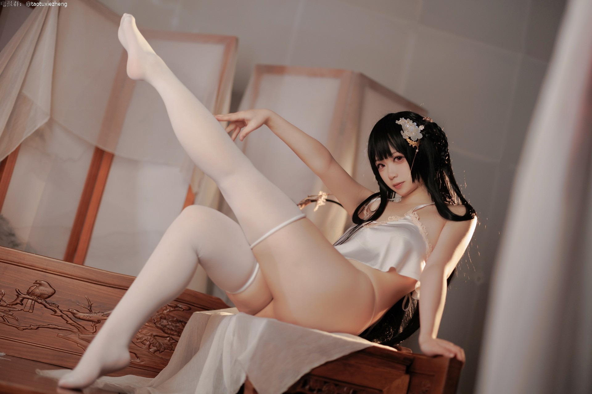 樱落酱w-NO029-逸仙-膏发凝脂-31P159MB-05-27