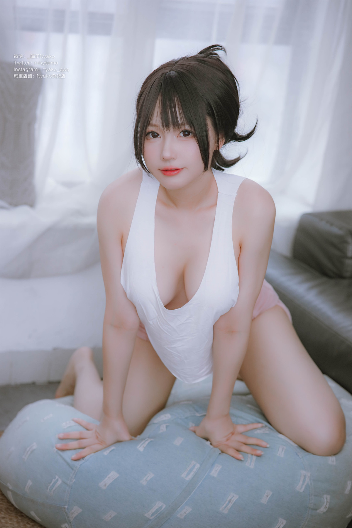 Cosplay-Nyako喵子-隣-姉-背心-10-06