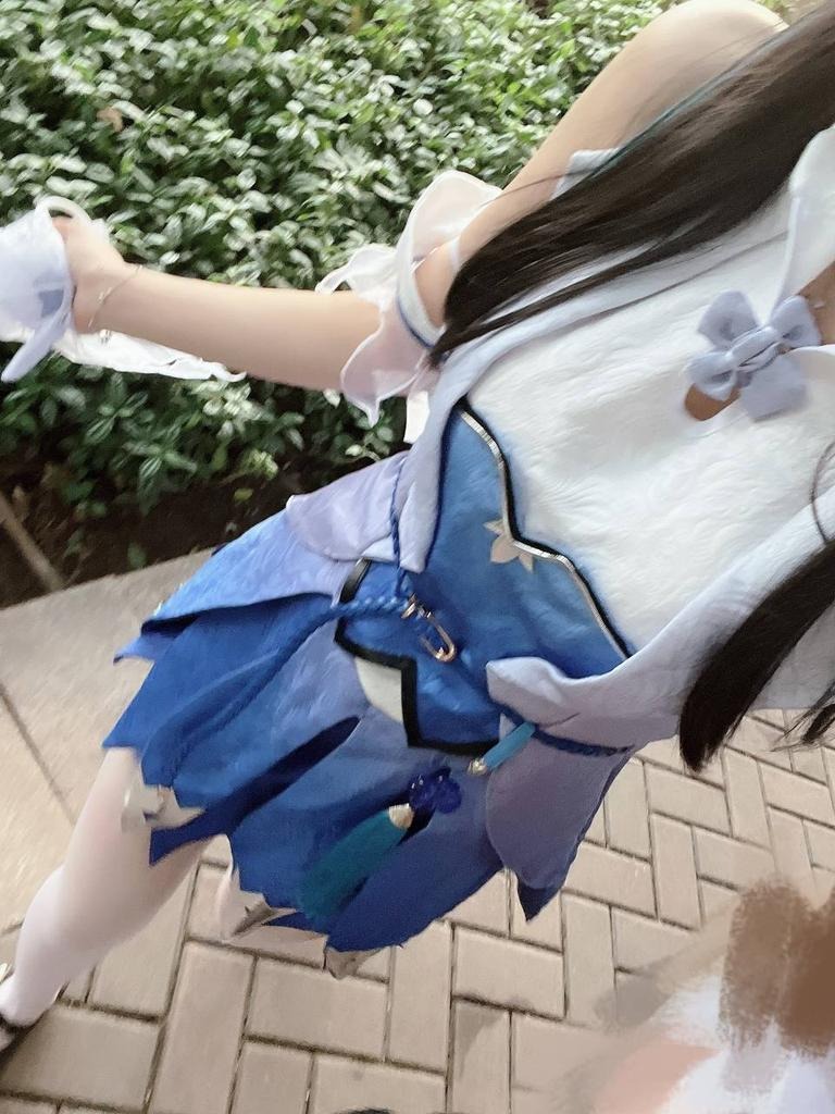 福利姬-Coser-酱梓菜-07-14