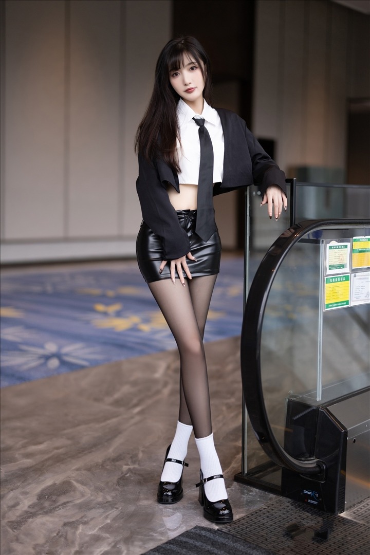 林星阑---黑丝皮裙-112P-705MB-20240127j-01-27