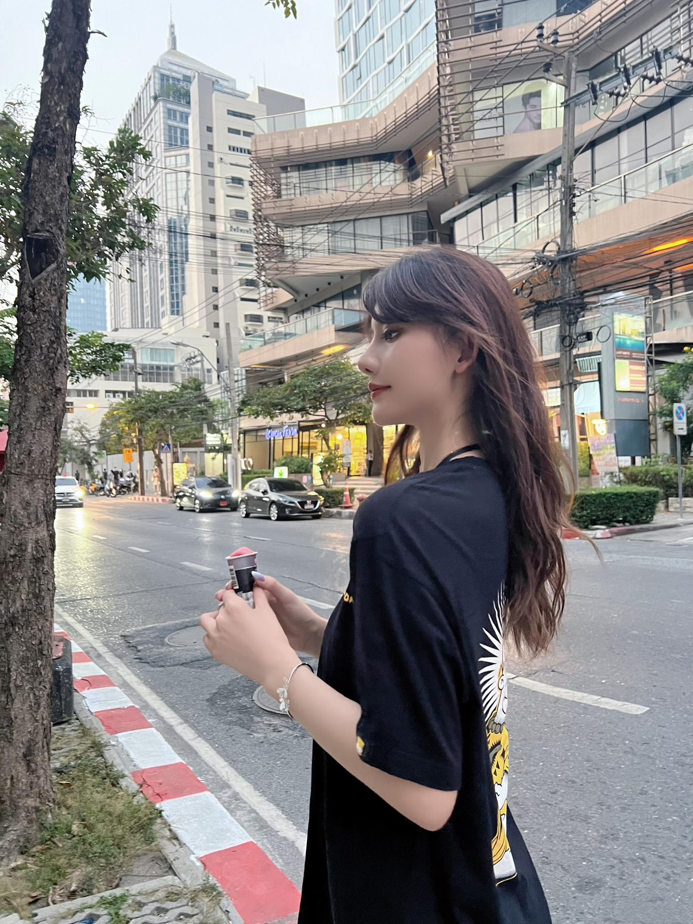 就是阿朱啊--NO085-便利店25P42MB-07-09