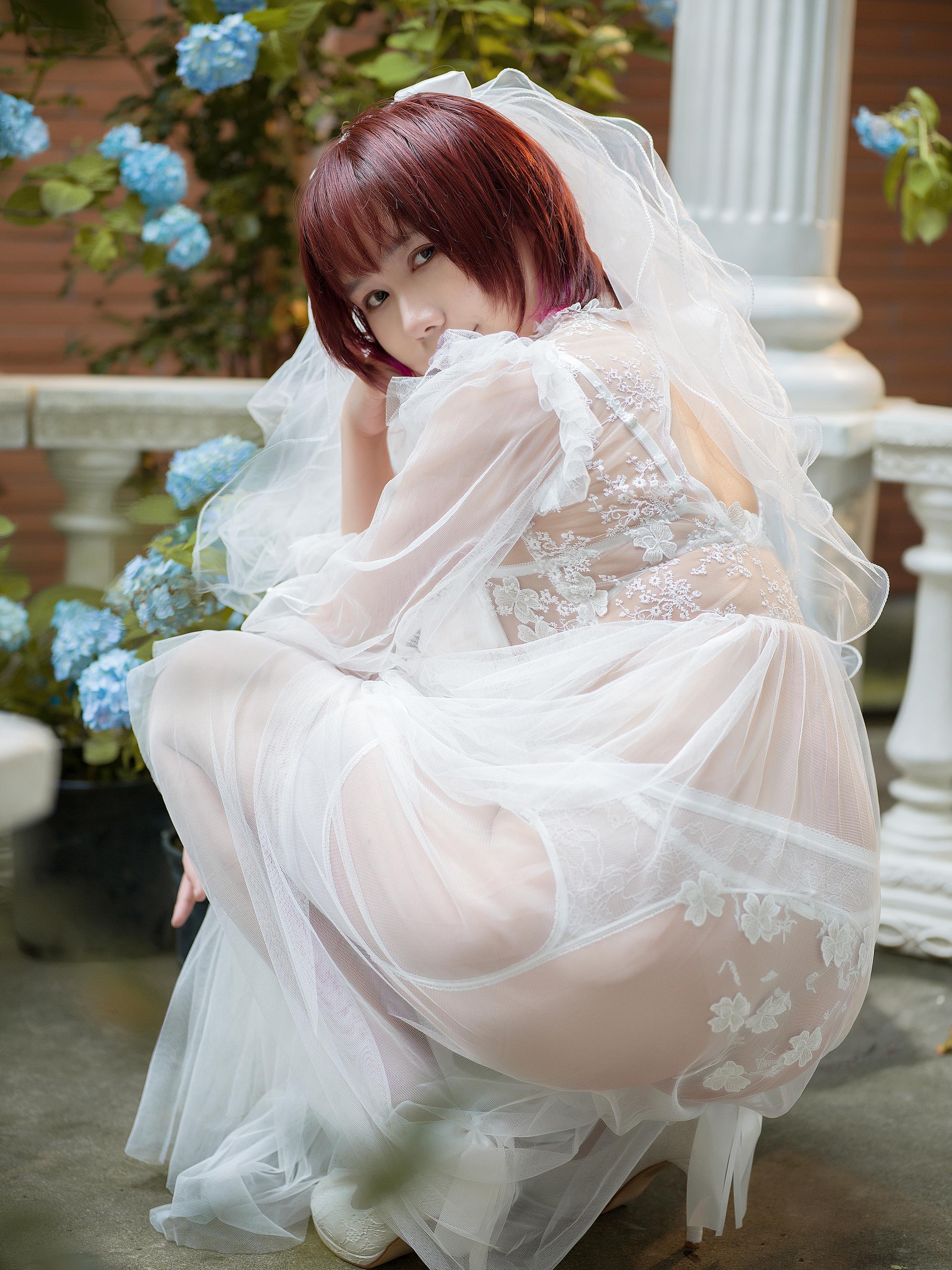 077-麻花酱---黑白婚纱-60P-600MB-09-04
