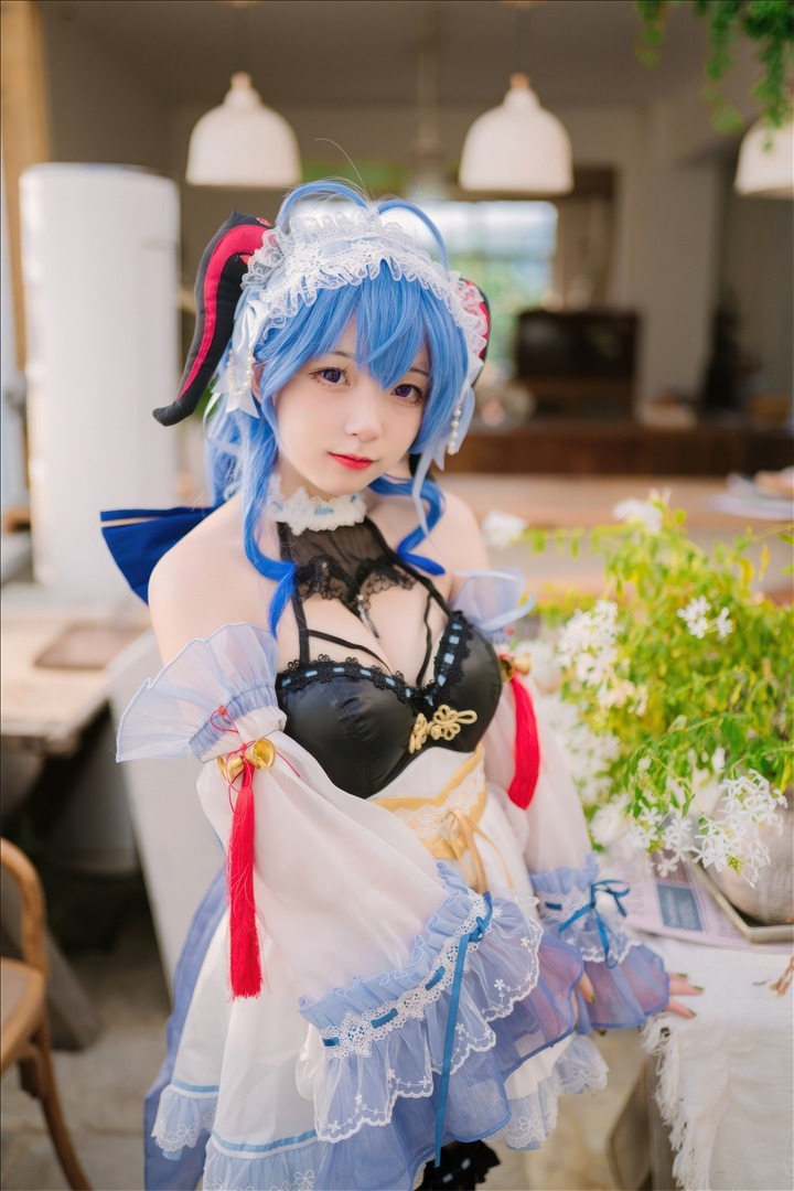 花铃---甘雨女仆-41P-306MB-20240415g-04-15