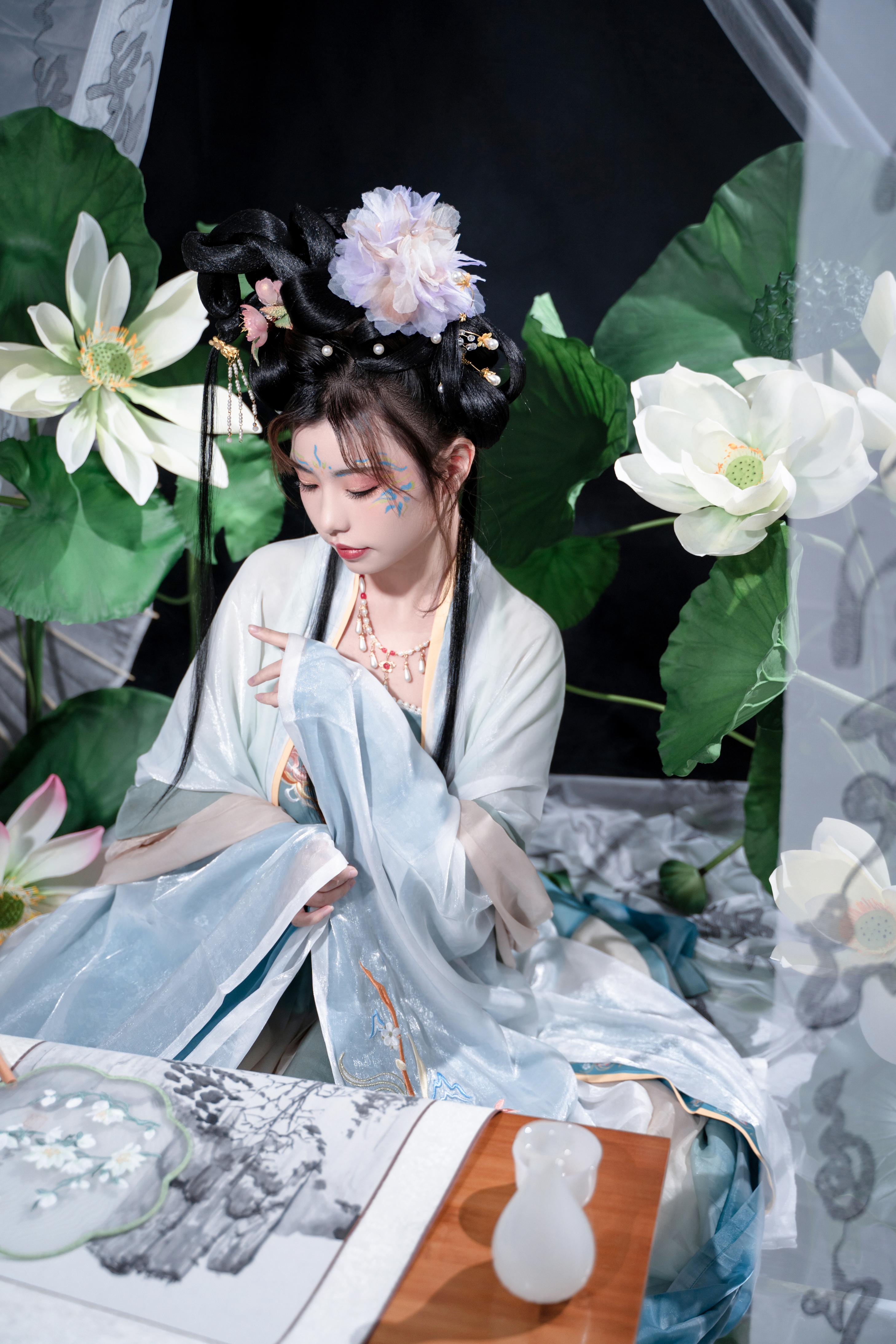 074-爆机少女喵小吉-月华清-76P-2V-256-GB-05-02