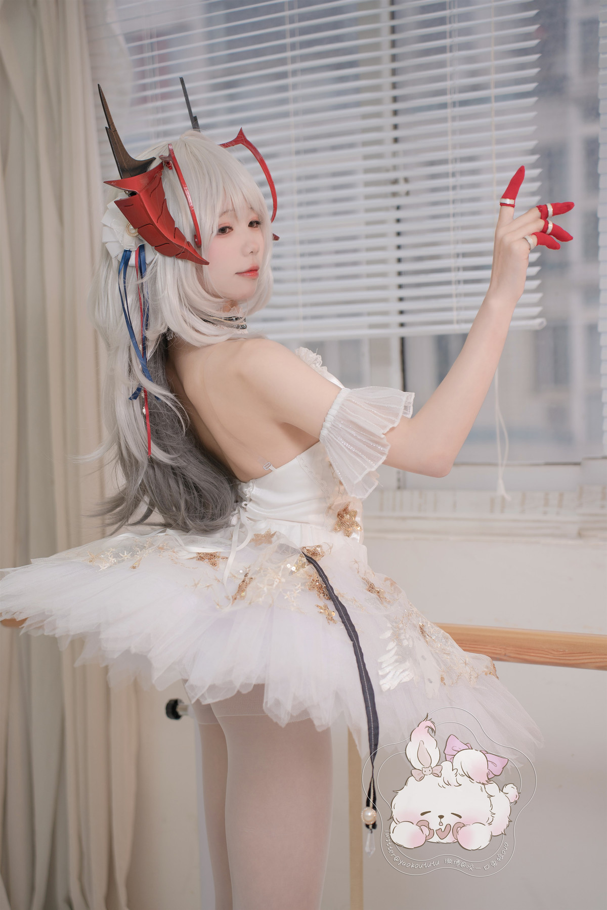 Cosplay-咬一口兔娘-天鹅之舞-06-04