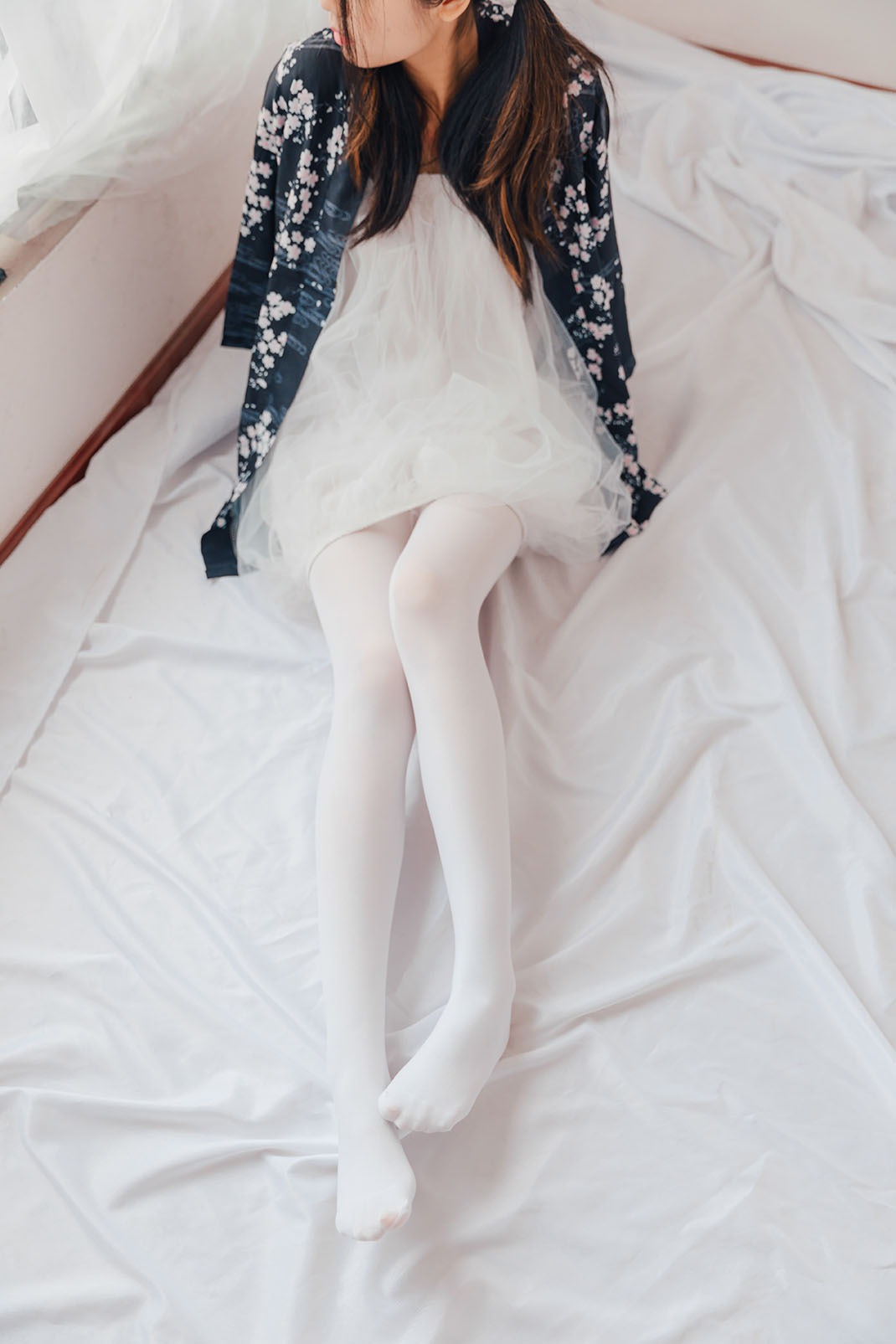 兔玩印画-NO011-激萌白丝萝莉54P-674M-07-07