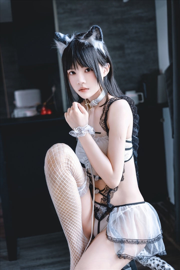 桜桃喵---拥豹-69P1V-191GB-20231030e-10-30