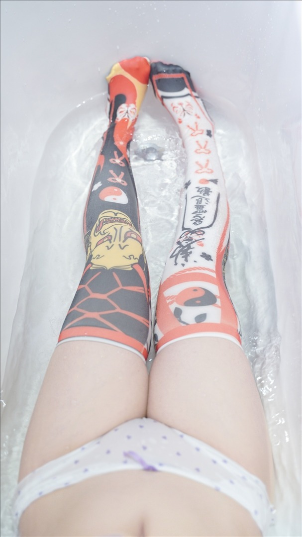 爆机少女喵小吉---小吉的雪糕时间-66P-389MB-20230924b-09-24