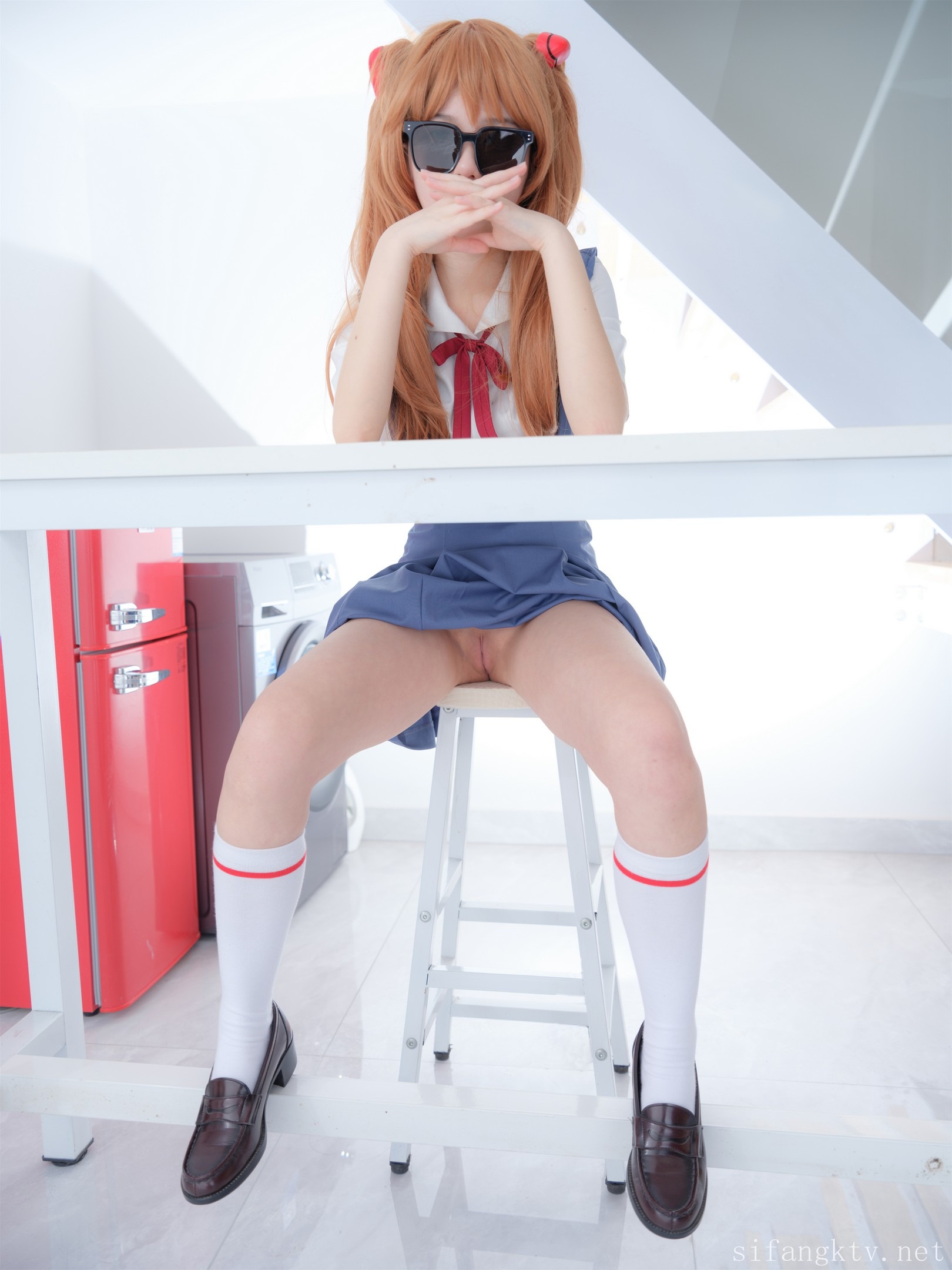 粉嫩妙龄美少女小恩无毛嫩鲍COS明日香-12-24
