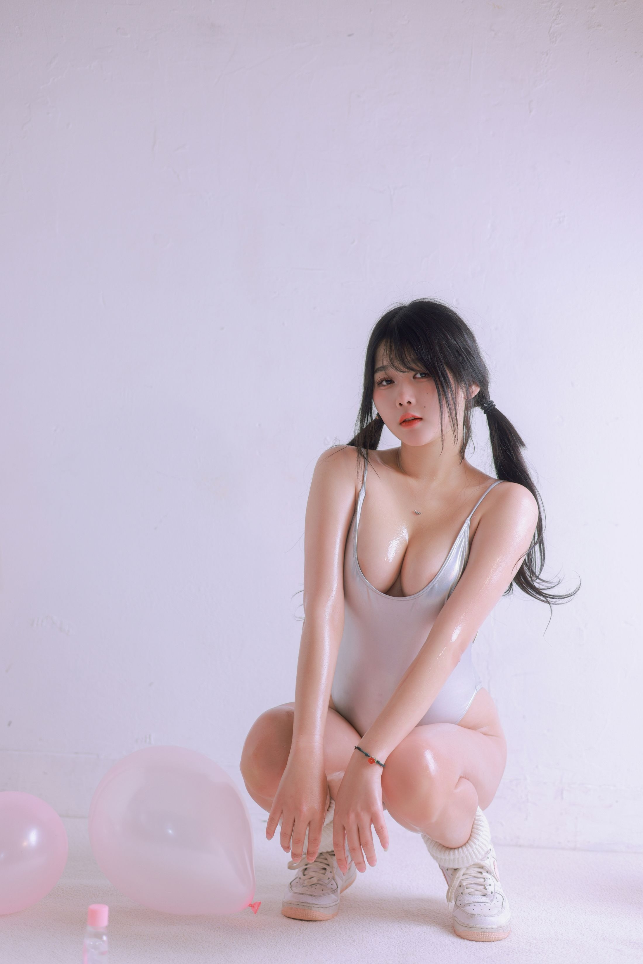 Yo-U-Zia-지아-Vol13--Valentine-136P-02-27