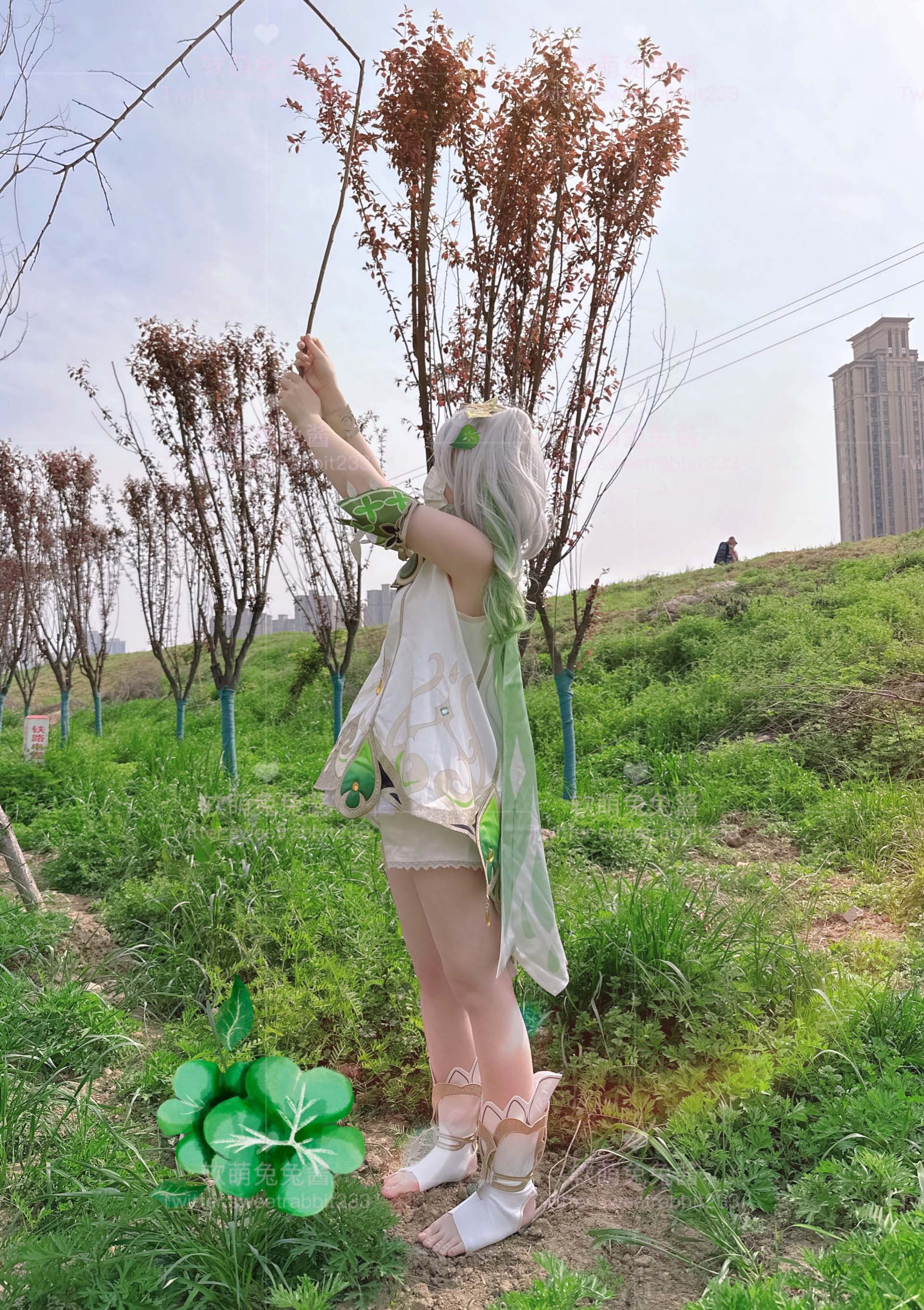 可爱学妹软萌兔兔酱户外COS草神纳西妲-03-16
