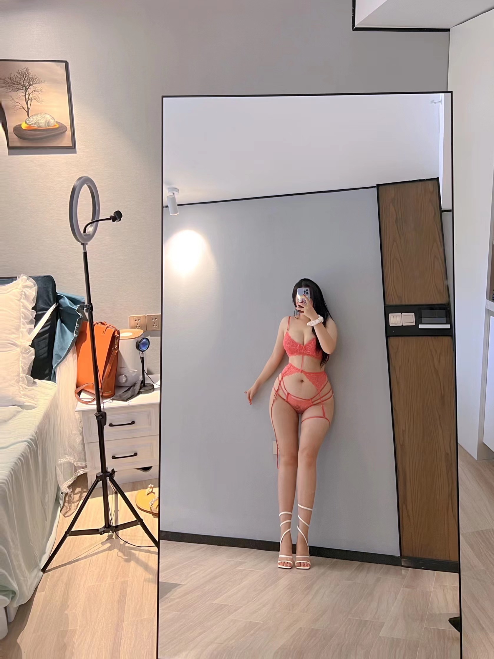 005-迷人的五姨太-微密圈-VIP5-6月-108P578MB-04-14