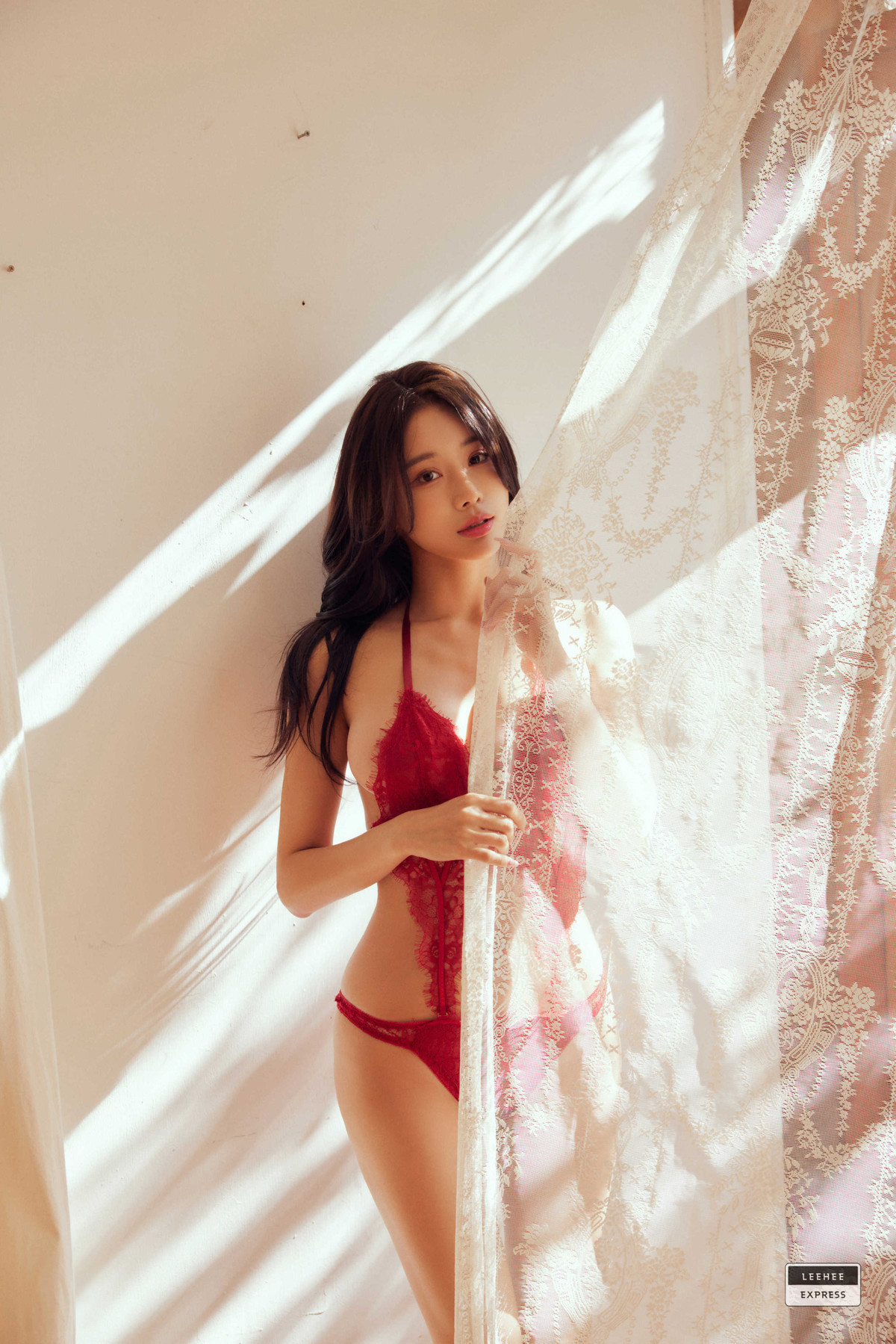 YeonYu-연유-LEEHEE-EXPRESS-LEDG-227A-Set02-10-07
