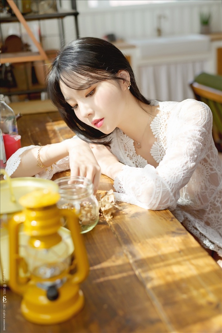SAINT-Photolife--Yuna-유나---Vol42-Afternoon-Sunshine70P-316MB-20230127d-01-28